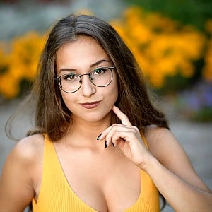 Lara Loony