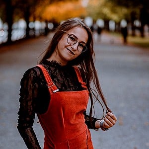 Lara Loony