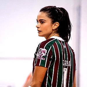 Lara Nobre
