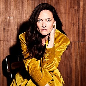 Lara Pulver