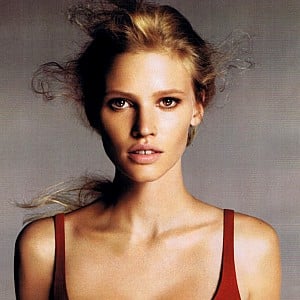 Lara Stone