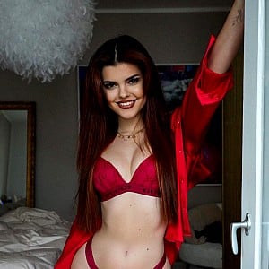 Lara Winter