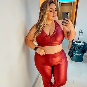 Larah Manoukian