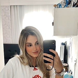 Larissa Gomes
