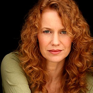 Laura Cayouette