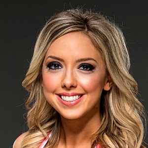 Laura Dennis