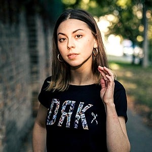 Laura Dobrosi