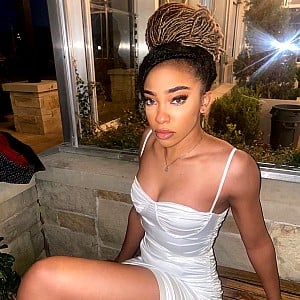 Laura Ehieze