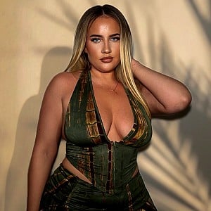 Laura Gold
