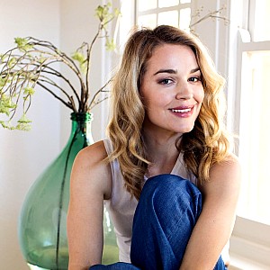 Laura Gordon