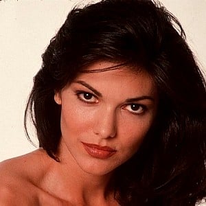 Laura Harring