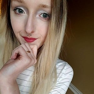 Laura Lemurex