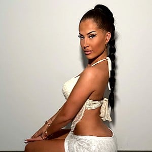 Laura Liana Jane