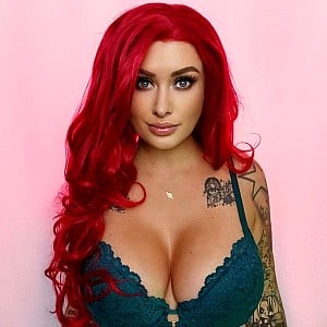 Laura Lux