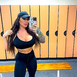 Laura Marie (Fitness)