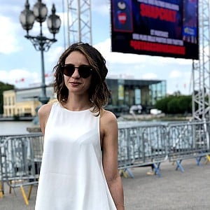 Laure Valee