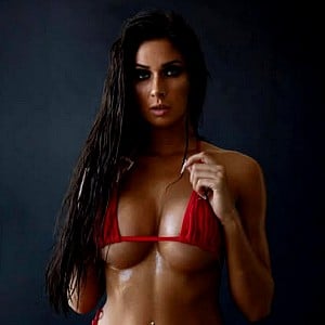 Laurele Monique