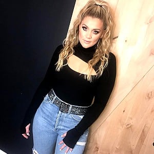 Lauren Alaina
