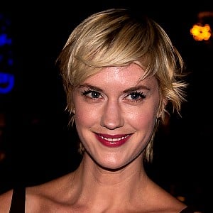 Lauren Lee Smith