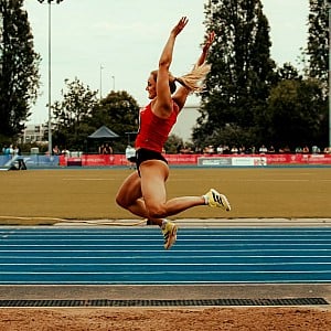 Lauryn Davey