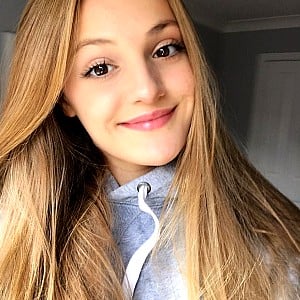 Lauryn Louise Davey