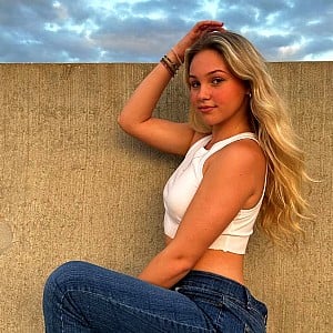 Layna Isabelle