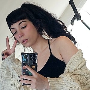 Layna Lazar