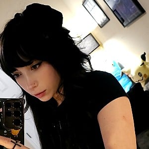 Layna Lazar