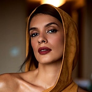 Laysla De Oliveira