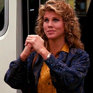 Leah Ayres