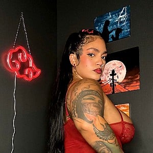 Leandra Glow