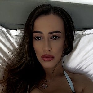 Leanne Crow