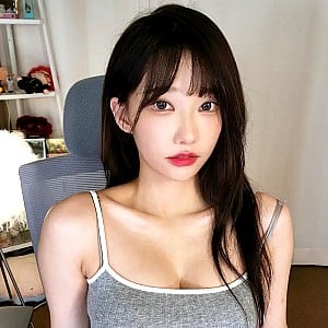 Lee Ah-hee