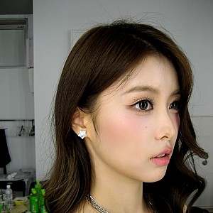 Lee AhIn