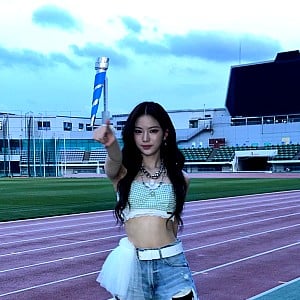 Lee Chae-young (STAYC)
