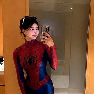 Lee Naim
