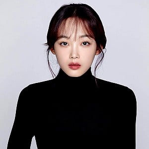 Lee Yoo-Mi
