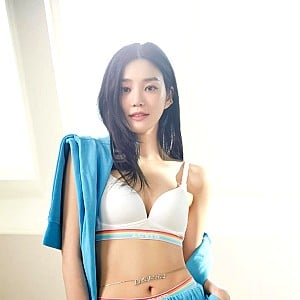 Lee Yu-bi