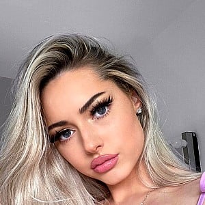 Leila Ecker