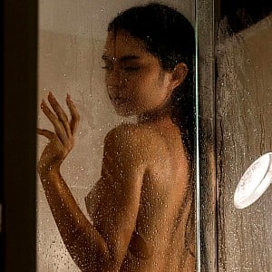 Leiza Thompson