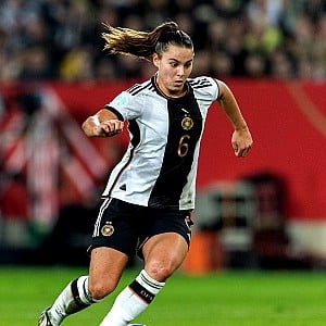 Lena Oberdorf