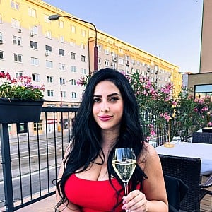 Lenka Jezova
