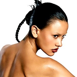 Leona Wong