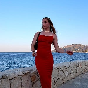 Leonie Moll