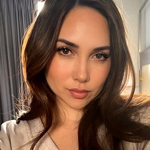 Leslie (singer)