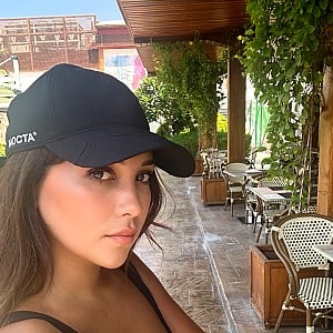 Leslie (singer)