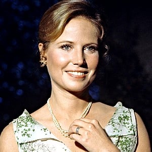 Leslie Charleson