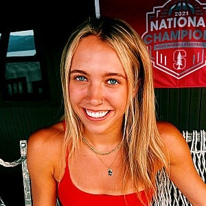 Lexie Hull