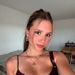 Leynie Lavie