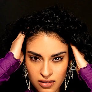 Lia Manzur